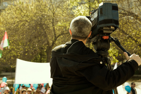 THE MOBILE LIVE TV STREAMING  OF AN EVENT